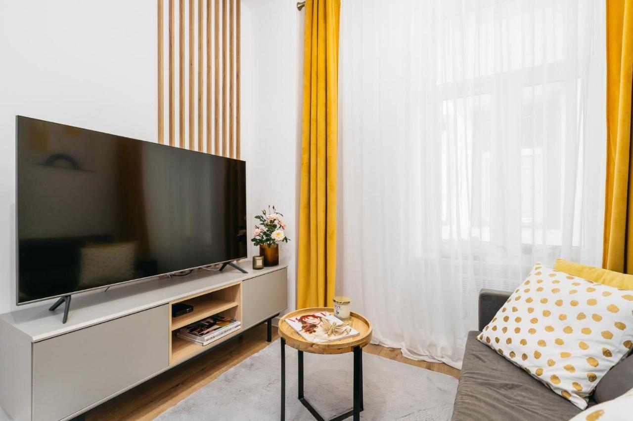 Apartament Orzeszkowa - Loftaffair Krasków Eksteriør bilde