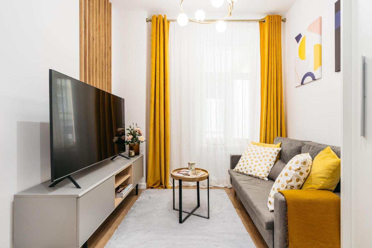 Apartament Orzeszkowa - Loftaffair Krasków Eksteriør bilde