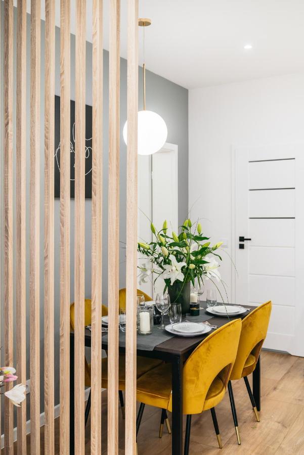 Apartament Orzeszkowa - Loftaffair Krasków Eksteriør bilde